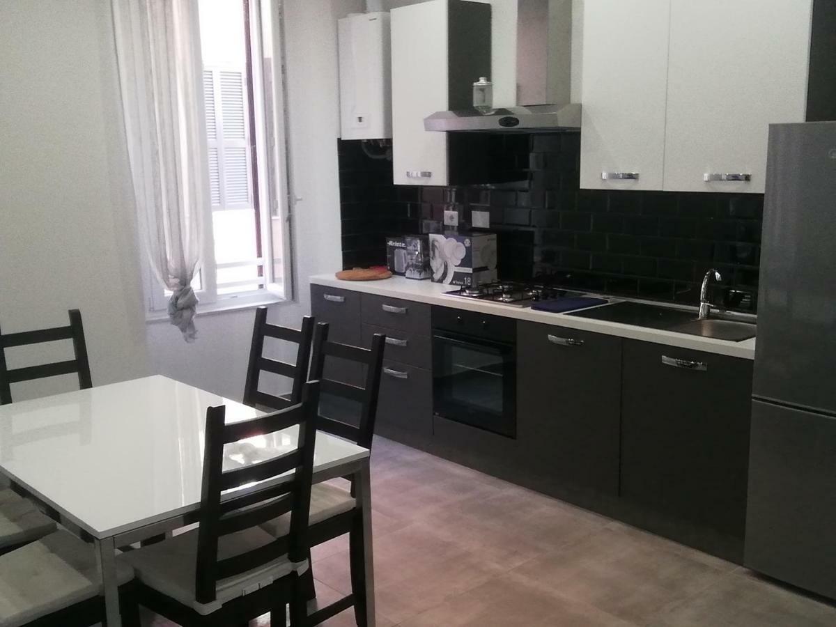 Residenza Ermete Apartment ชิวิตาเวกเกีย ภายนอก รูปภาพ